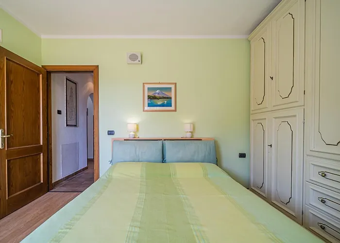 Apartment Master In 6 To 8 Persons With Large Private Garden