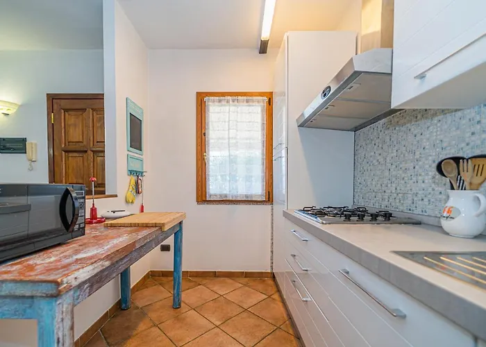 Apartment Master In 6 To 8 Persons With Large Private Garden