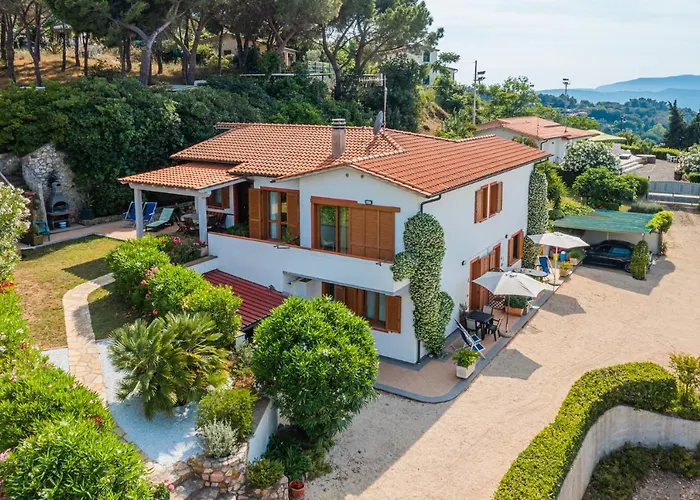 Apartment Master In 6 To 8 Persons With Large Private Garden *