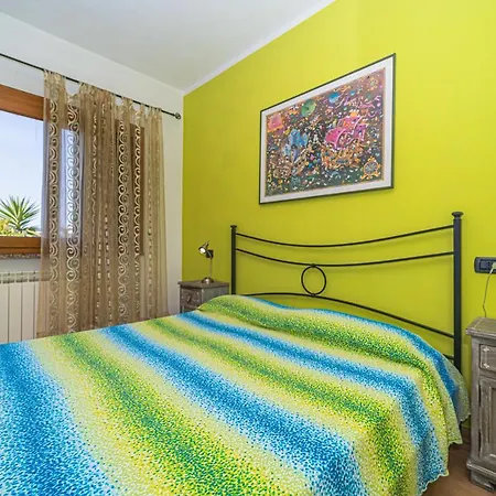 Master In 6 To 8 Persons With Large Private Garden Apartman Capoliveri