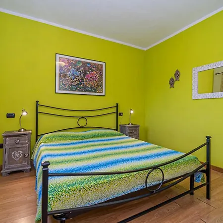 Apartment Master In 6 To 8 Persons With Large Private Garden *