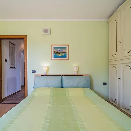 Apartment Master In 6 To 8 Persons With Large Private Garden