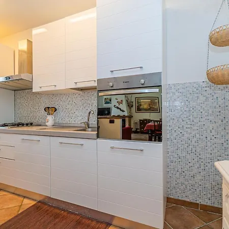 Apartment Master In 6 To 8 Persons With Large Private Garden