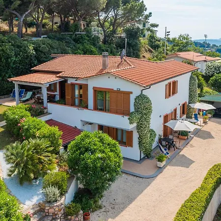 Apartment Master In 6 To 8 Persons With Large Private Garden *