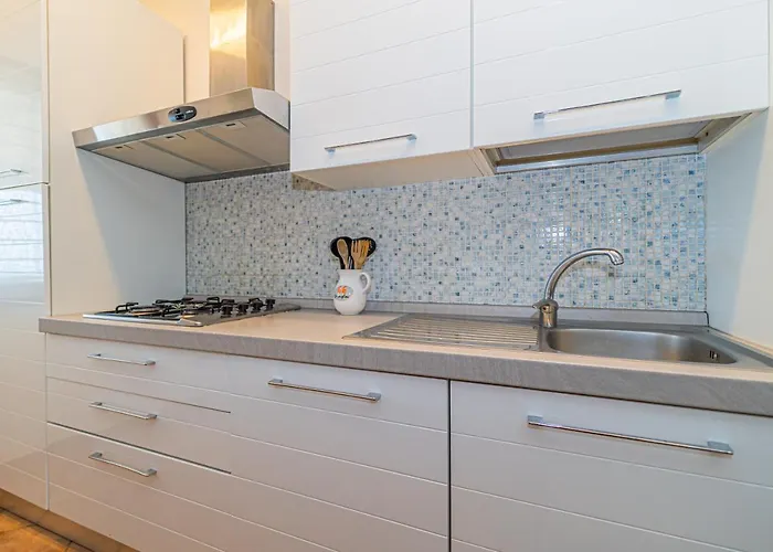 Master In 6 To 8 Persons With Large Private Garden Apartman *