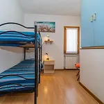 Master In 6 To 8 Persons With Large Private Garden קאפוליברי